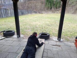 Udany debiut naszych uczniów w zawodach strzeleckich z broni palnej